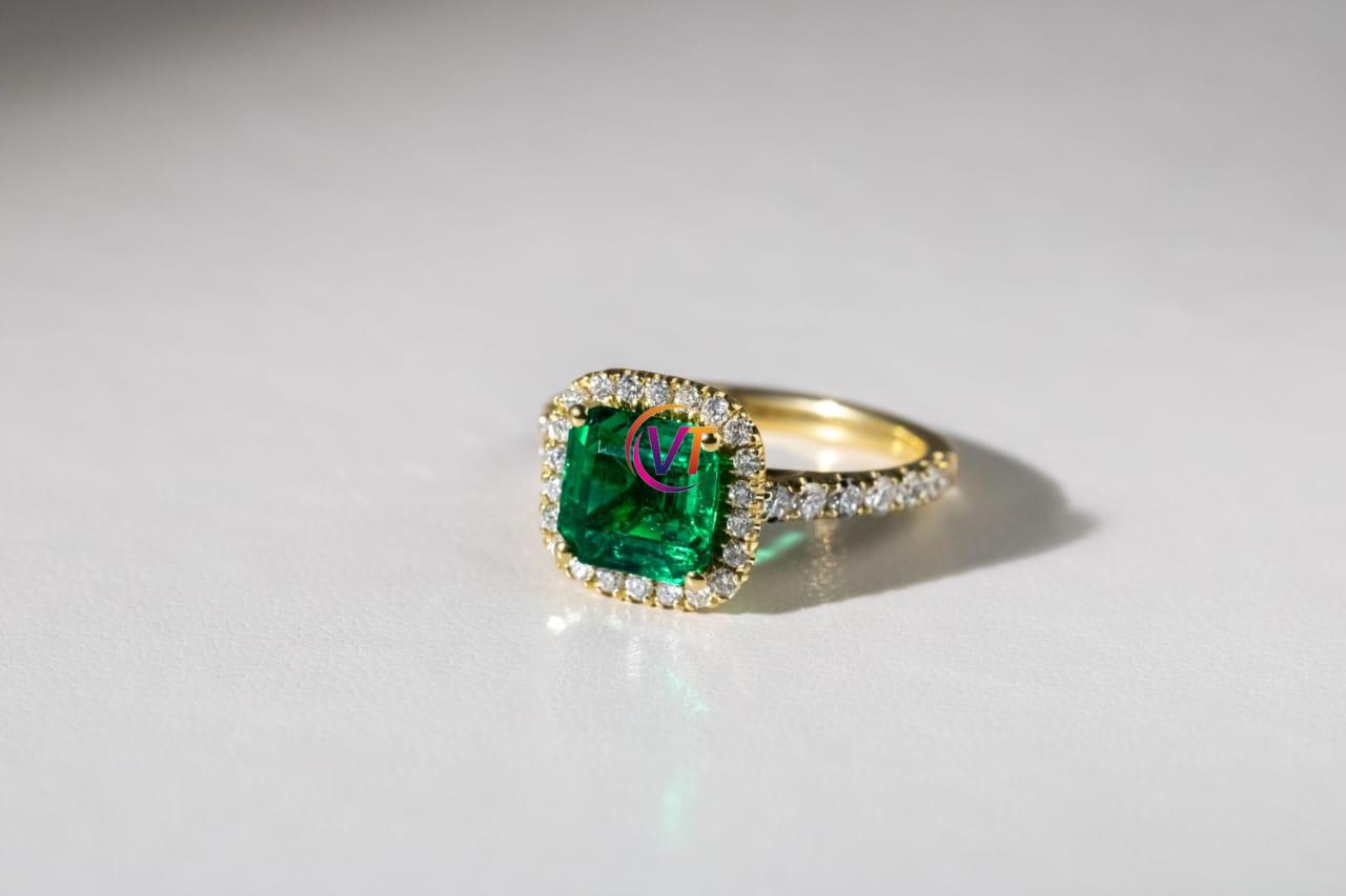 “What is the Charm of Fancy Green Diamonds?”