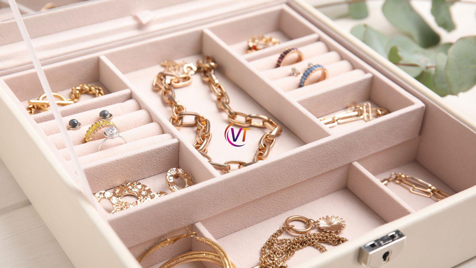 Elegant Pearl Anklets for Women: A Classic Addition to Your Jewelry Box