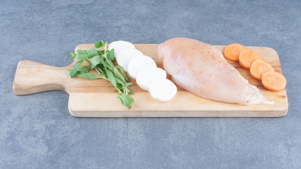 10 oz white skinless chicken breast calorie