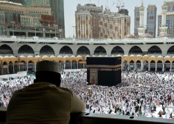 How to Adopt Sustainable Practices for an Eco-Friendly Umrah?