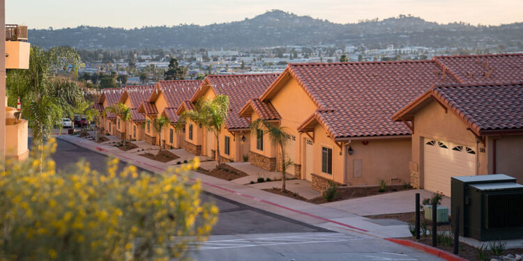 A Guide to Retirement Communities: Choosing the Right One for You