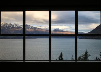 Achieving a Flawless Finish: The Crucial Role of Expert Window Treatment Installation